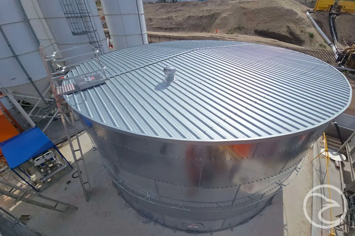 How to Maintain a Galvanized Water Tank